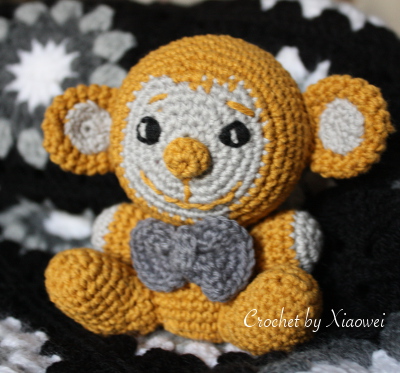 singe au crochet