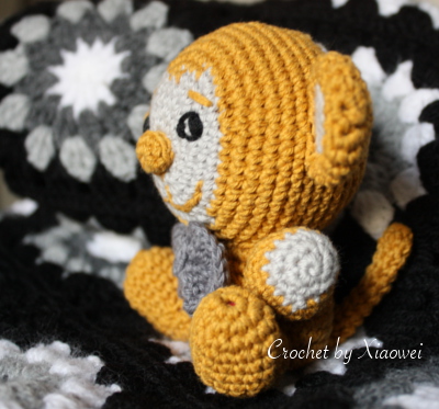 singe au crochet